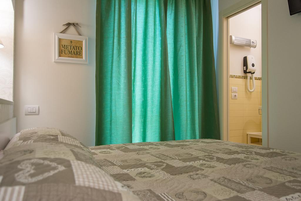 Il Giglio Verde Porto SantʼElpidio Стая снимка